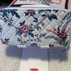 Vera Bradley Floral Quilted Women's Wallet